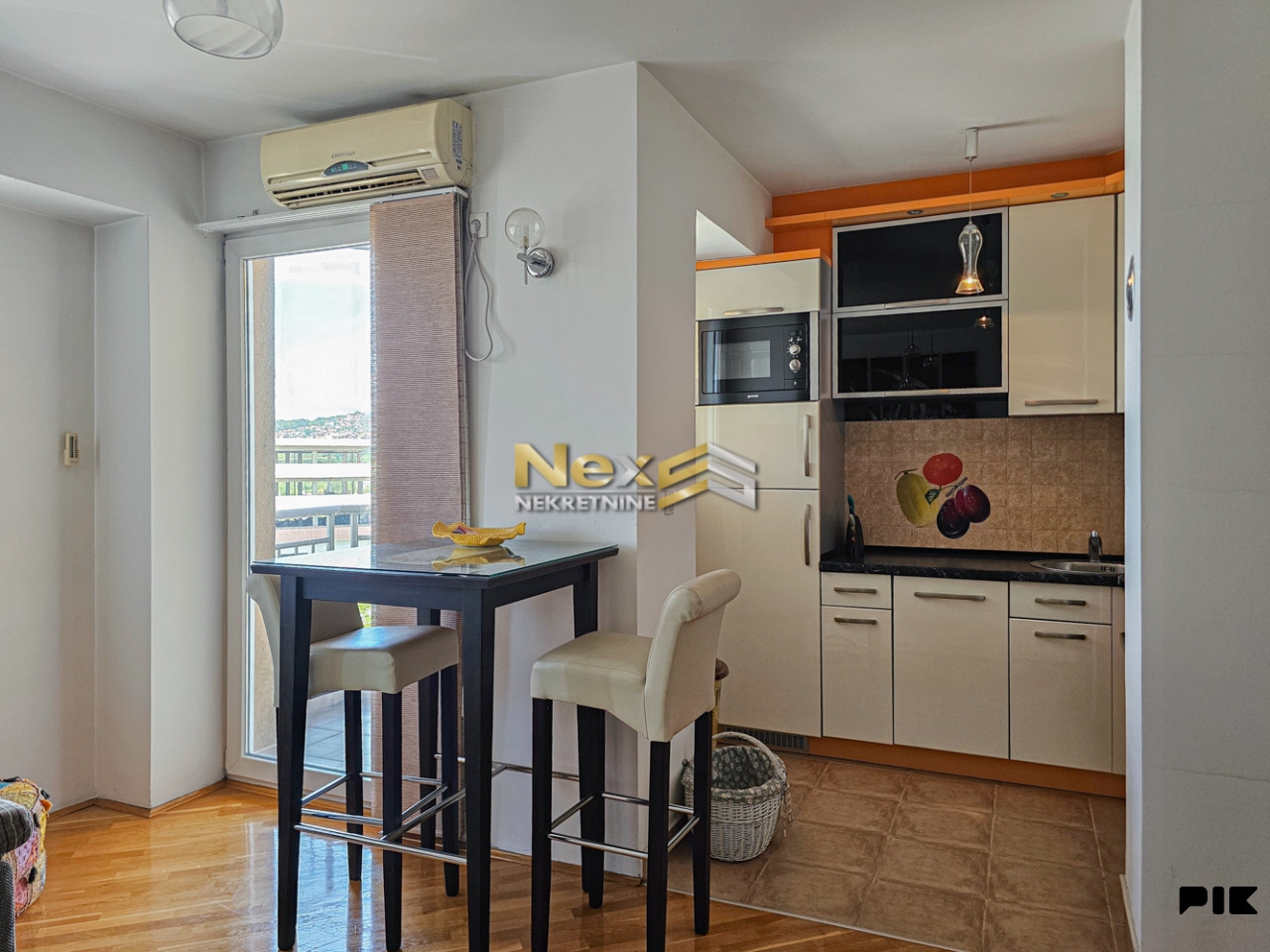 Trosoban stan sa otvorenim pogledom Tibra I/Novi Grad 65,46 m2 10