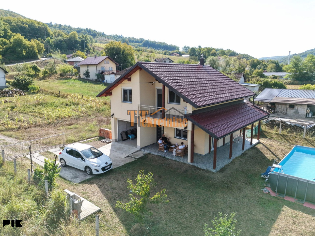 Stambeni objekat 126m2 na placu od 1079m2 - Jagare