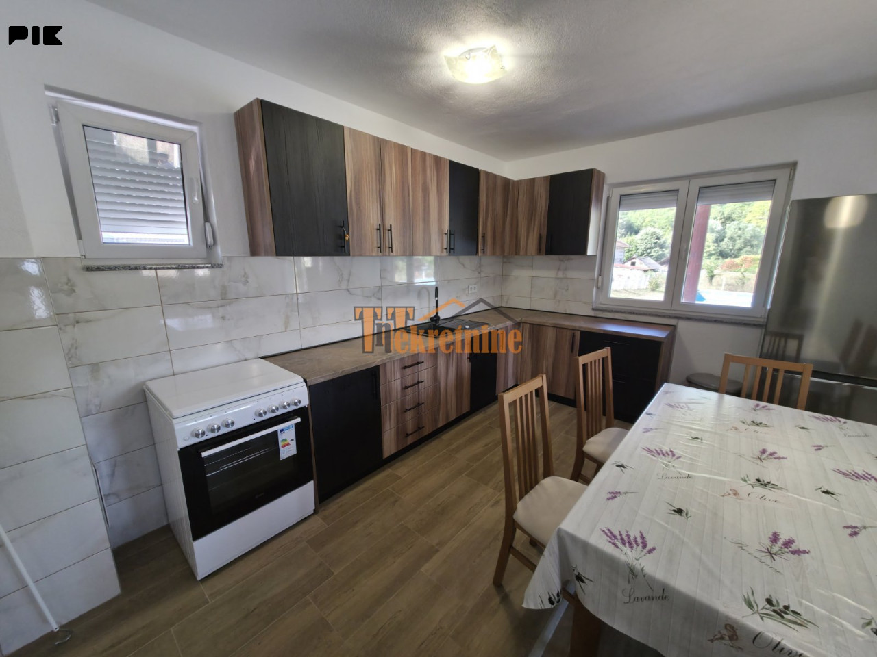 Stambeni objekat 126m2 na placu od 1079m2 - Jagare 7