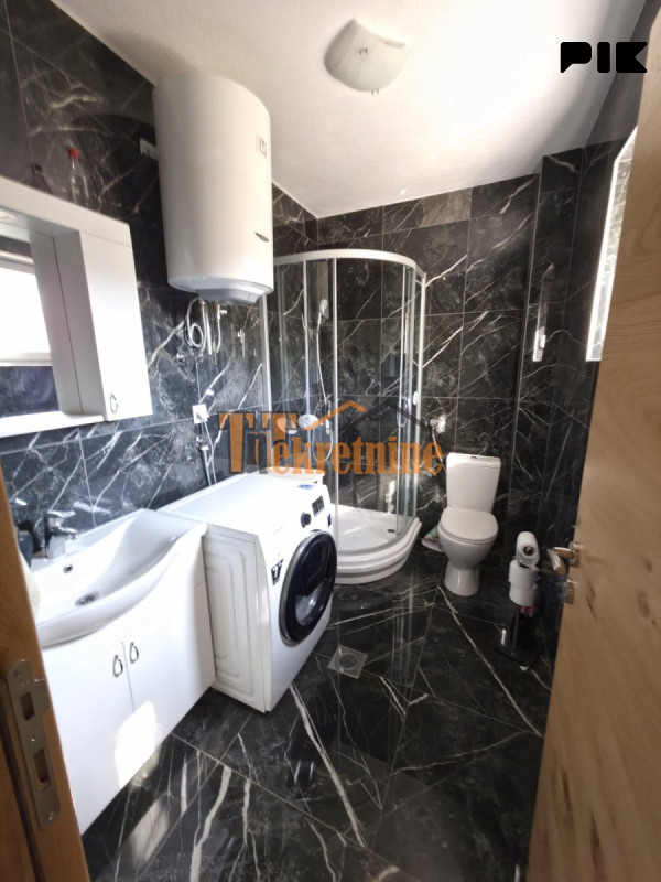 Stambeni objekat 126m2 na placu od 1079m2 - Jagare 13