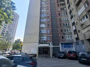 Jednosoban namješten stan / Žrtava Fašizma