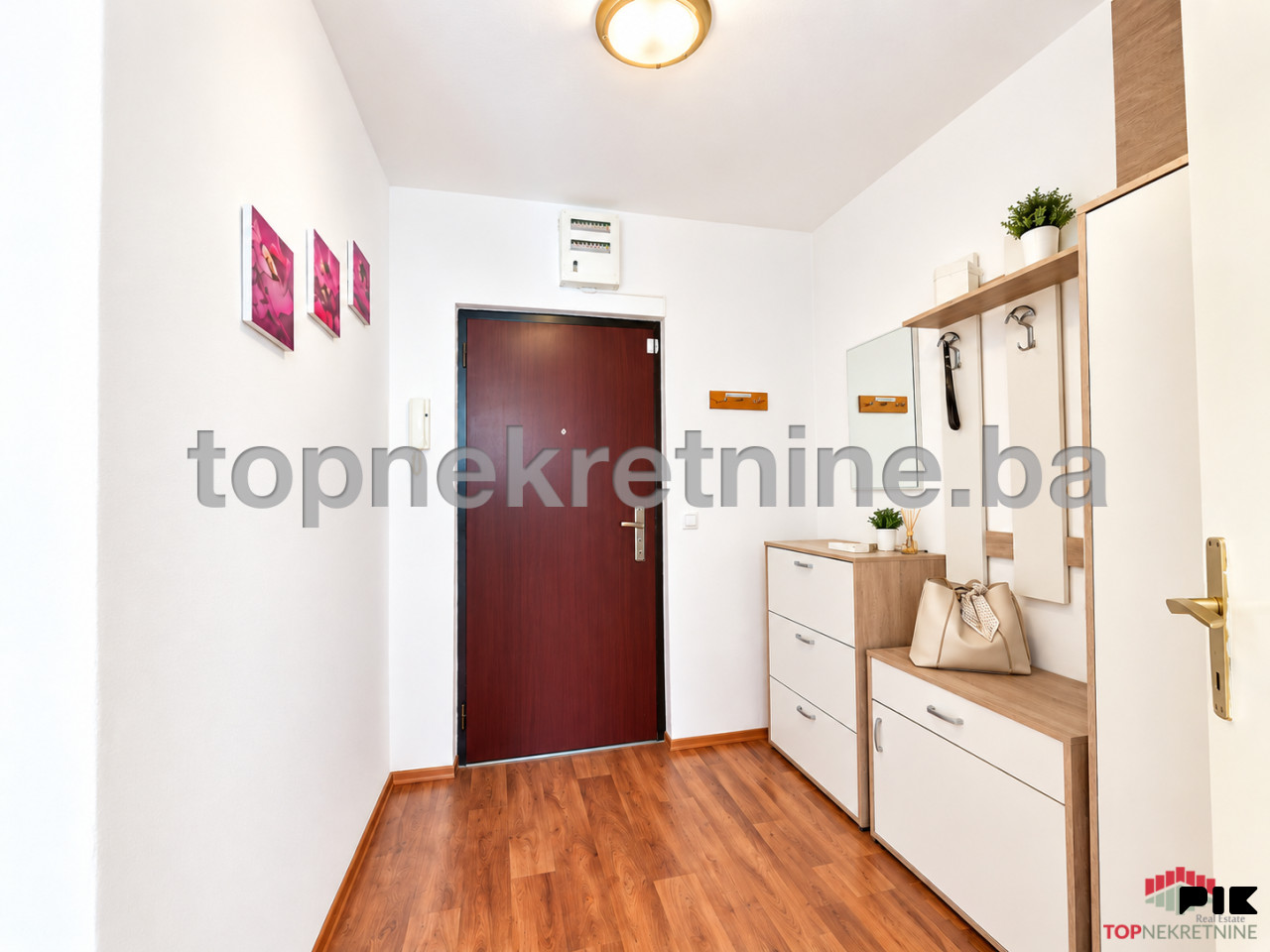 Adaptiran,namješten, dvosoban stan 42m2, Alipašino polje A faza 6