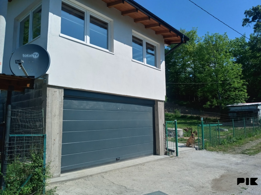Vikend kuca u Zeniku Rakovica opcina Ilidža info 062604123 3