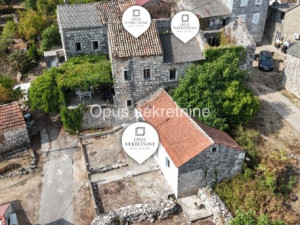OSOBJAVA, Peljesac  kamene kuce s pogledom na more B i C photo 2