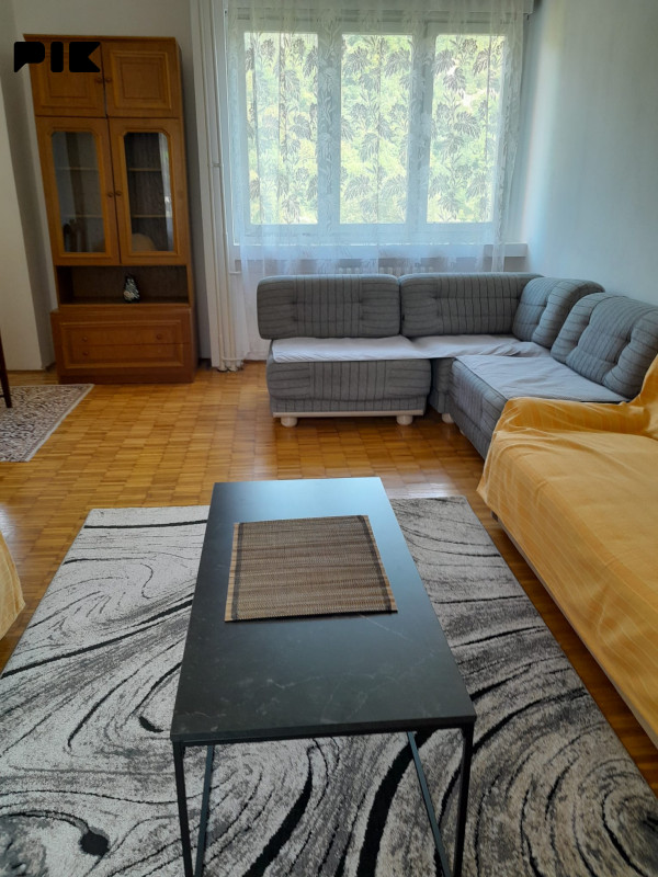 Namješten dvosoban stan u Zvorniku 60m2 2