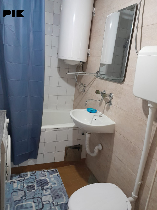 Namješten dvosoban stan u Zvorniku 60m2 6