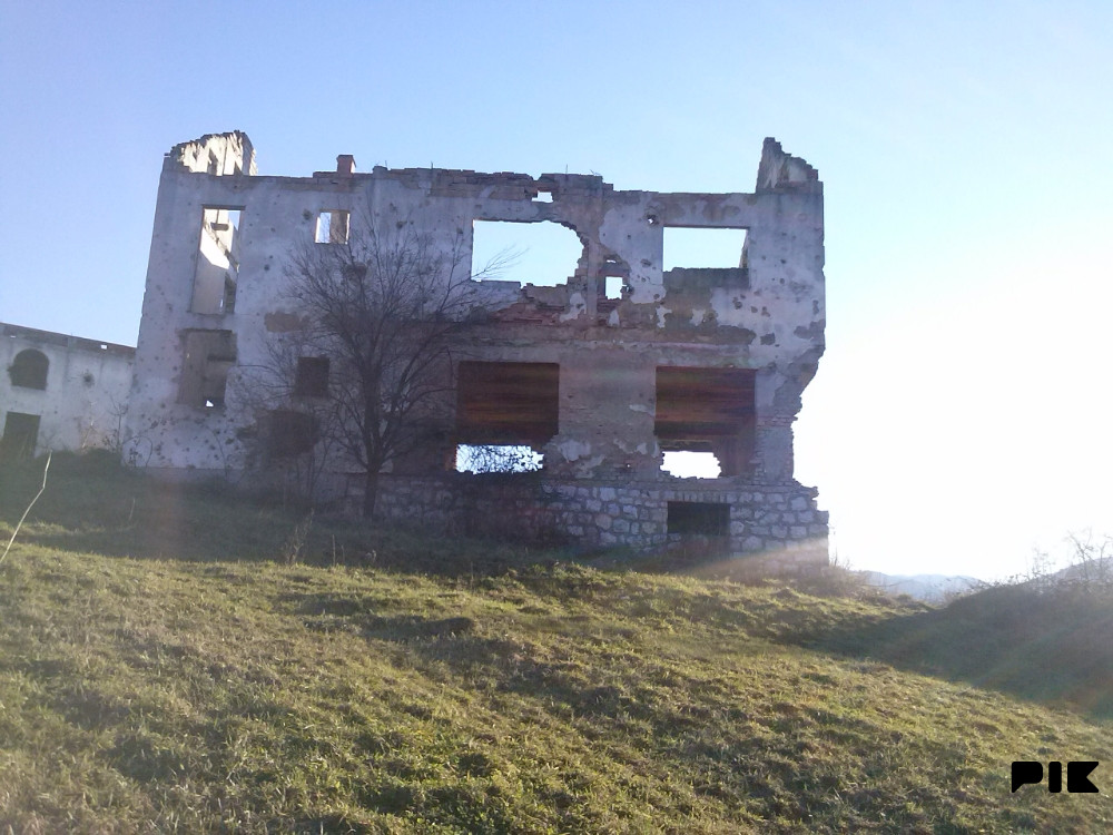 Rajlovac, Sokolje, zemljište od 3009m2 i devastirana kuća 3