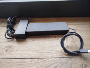 HP USB-C UNIVERSAL DOCK JEDAN DOCK SVE POVEZANO
