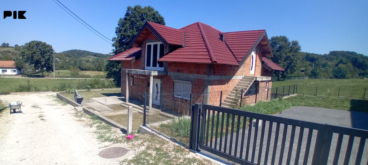 Prizemnica sa potkrovljem 120m2 5
