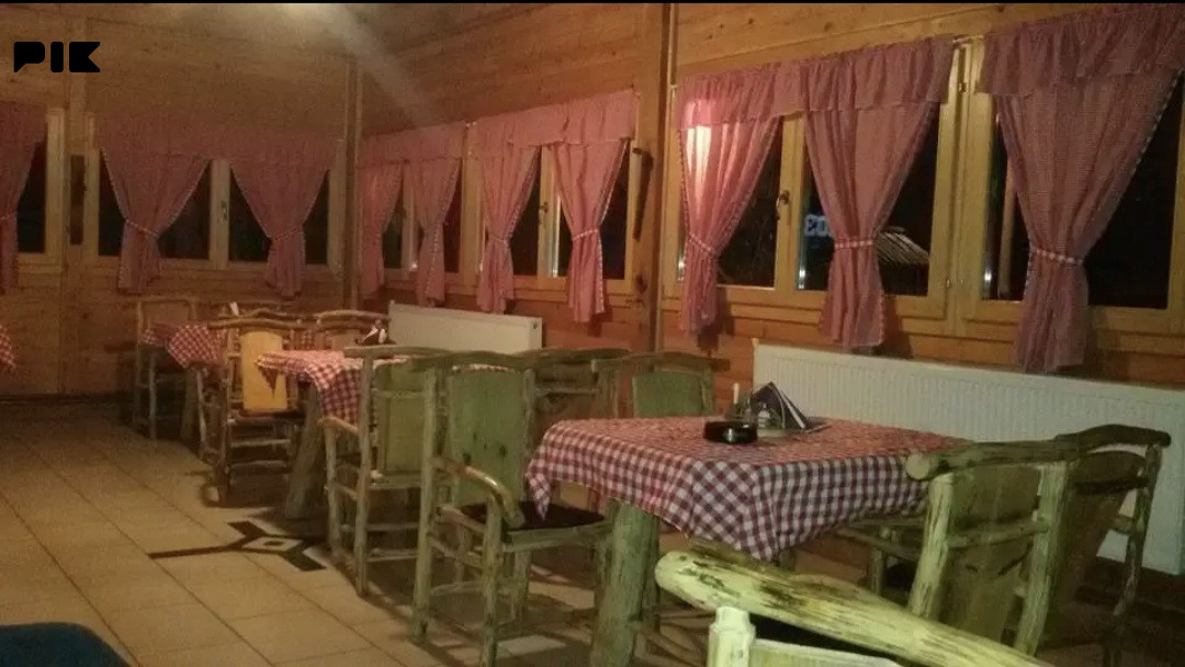 Vikendica kod Manastira liplje 5