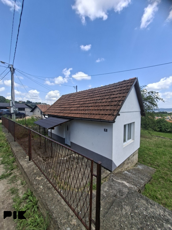 Kuća sa prostranim placem 1000 m2, Hisete, BL 3