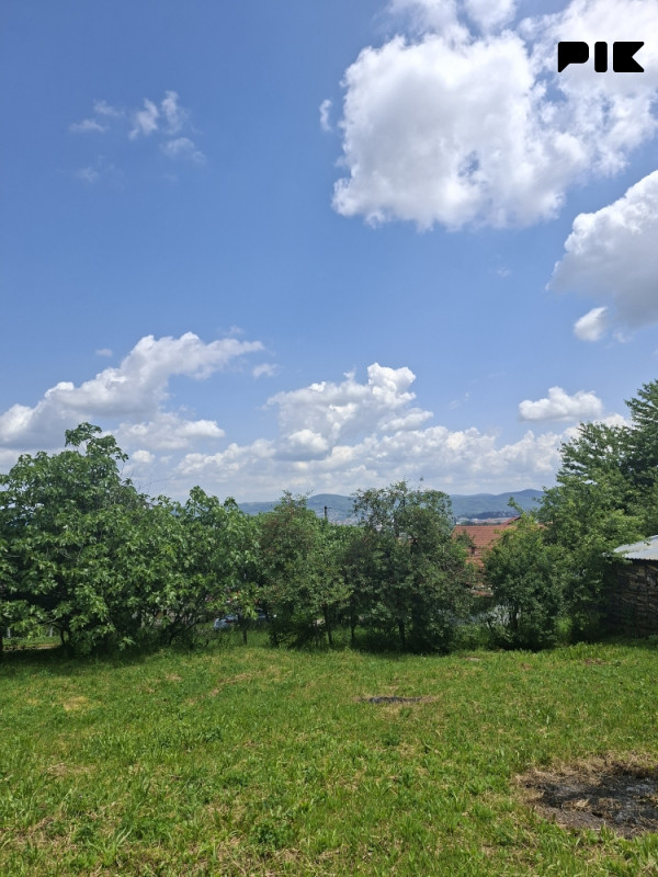 Kuća sa prostranim placem 1000 m2, Hisete, BL 7