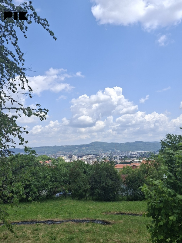 Kuća sa prostranim placem 1000 m2, Hisete, BL 13