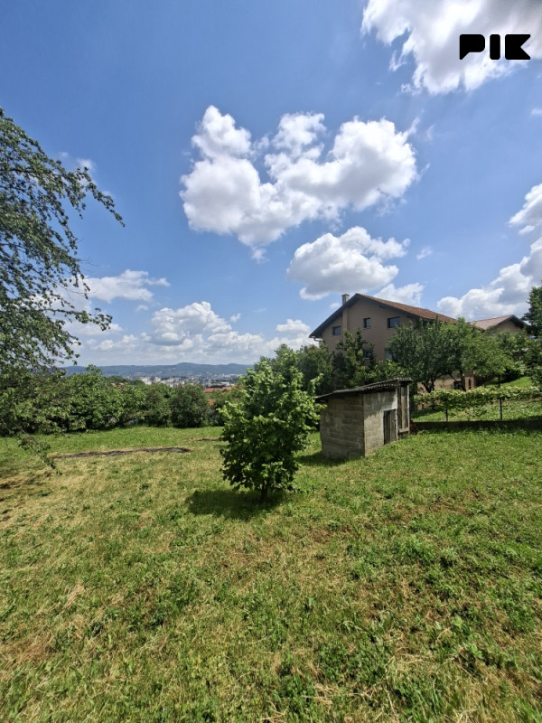 Kuća sa prostranim placem 1000 m2, Hisete, BL 12