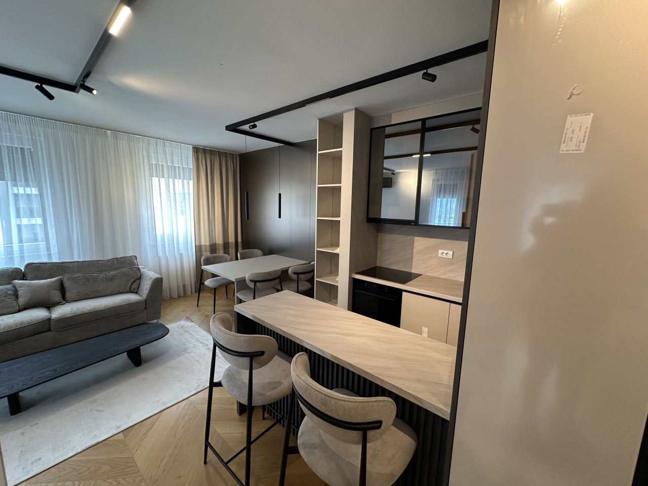 LUX trosoban stan za najam - 56 m2 11