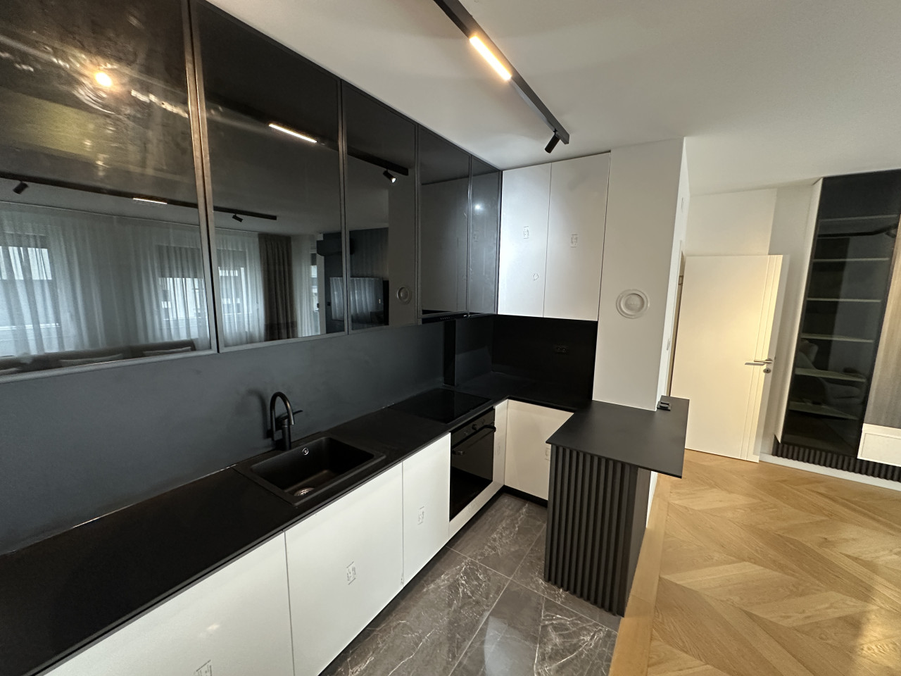 LUX trosoban stan za najam - 63 m2 7