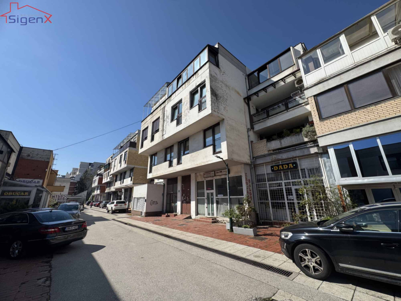 CIGLANE/ČETVEROSOBAN STAN/CENTAR/OSUNČAN/BALKON 7m2/2.sprat/88m2 18