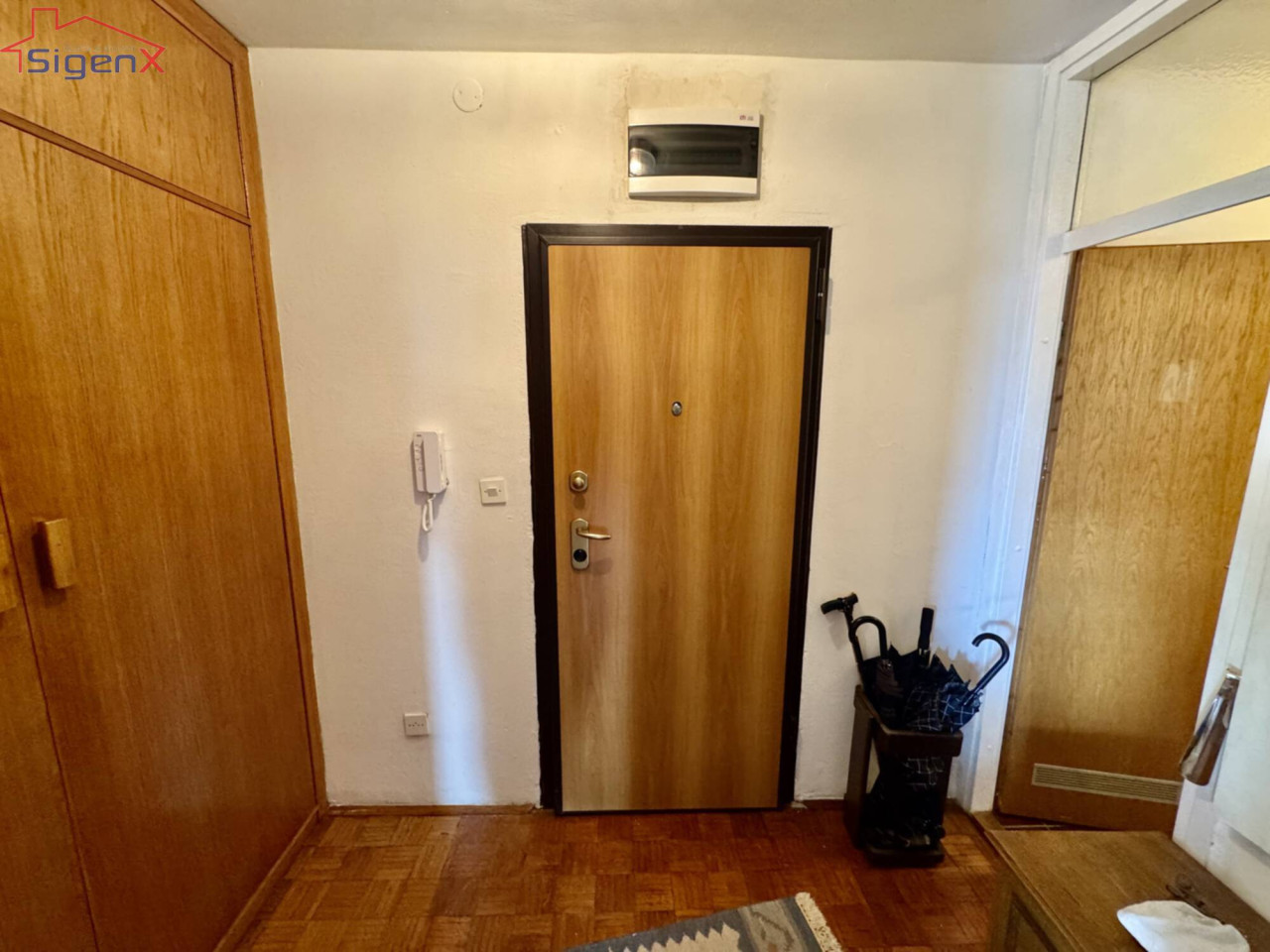 CIGLANE/ČETVEROSOBAN STAN/CENTAR/OSUNČAN/BALKON 7m2/2.sprat/88m2 15