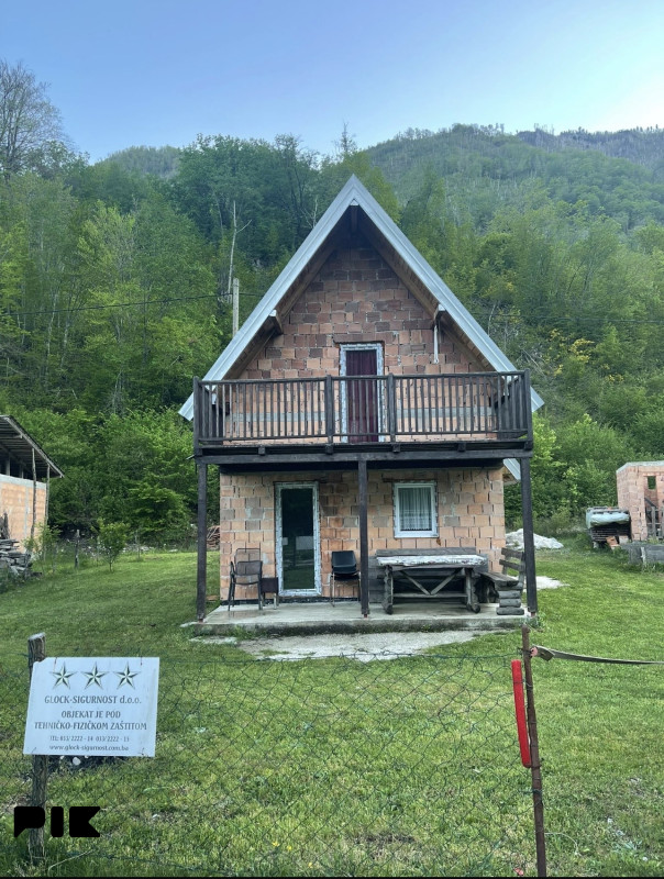 Vikendica Boračko Jezero