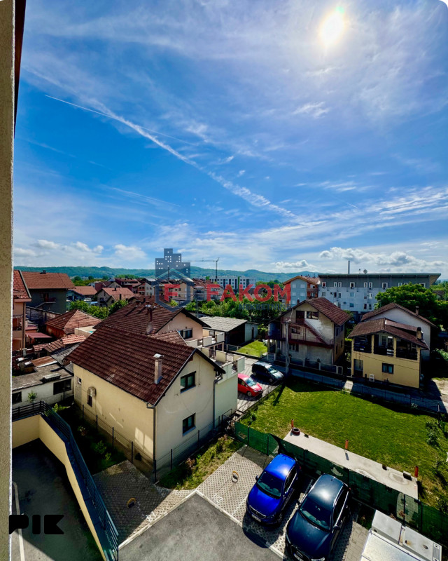 Iznajmljuje se LUX dvosoban stan sa garažnum mjestom 17