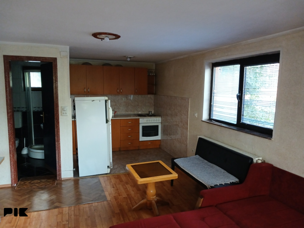 Garsonjera Prijedor 3