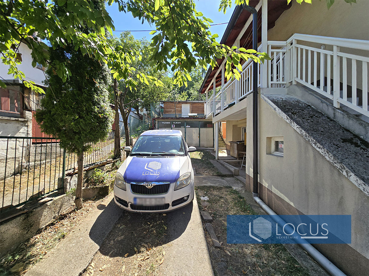 LOCUS prodaje: Kuća i dvorište, Soukbunar, Centar 18