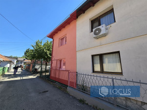 LOCUS prodaje: Kuća i dvorište, Soukbunar, Centar