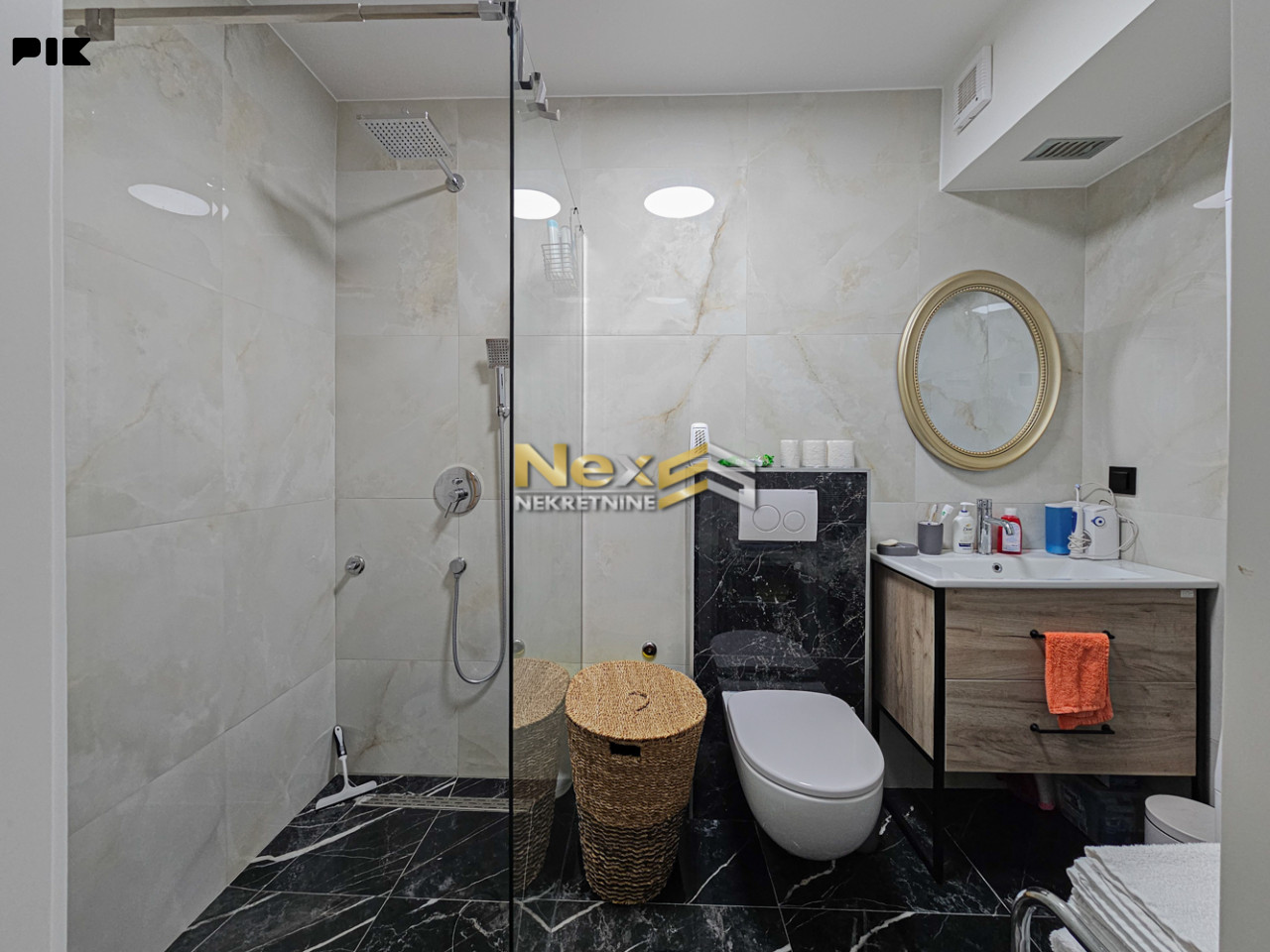 Renoviran trosoban stan Donje Ciglane/Centar 82,55 m2 14