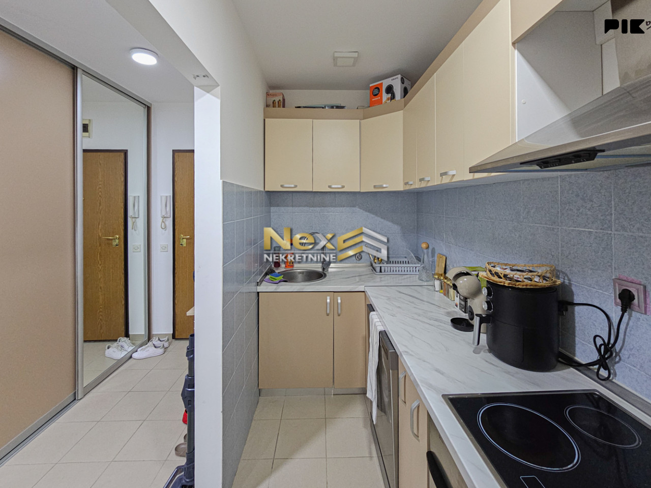 Renoviran trosoban stan Donje Ciglane/Centar 82,55 m2 19