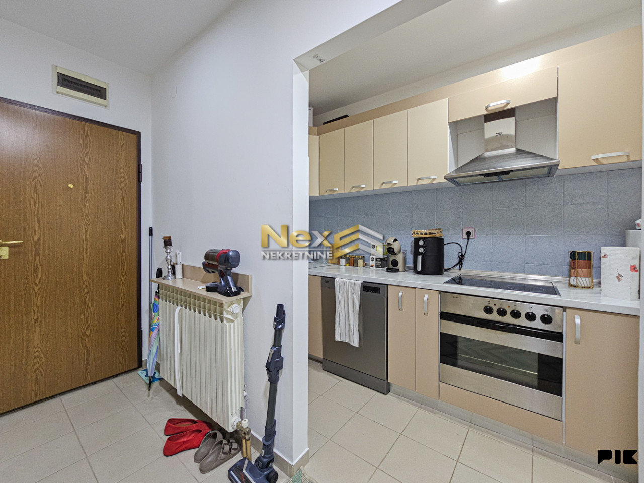 Renoviran trosoban stan Donje Ciglane/Centar 82,55 m2 17