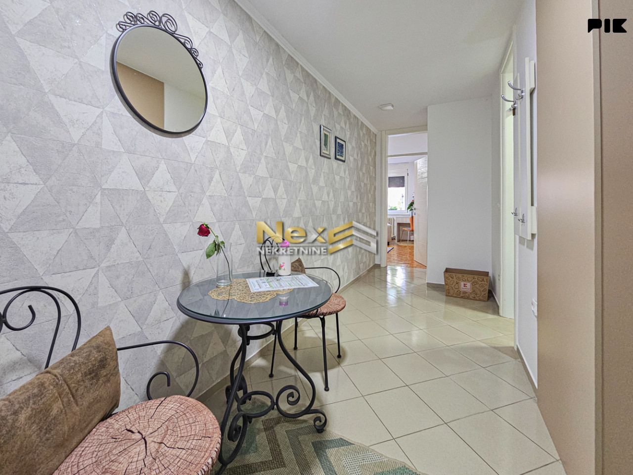 Renoviran trosoban stan Donje Ciglane/Centar 82,55 m2 20