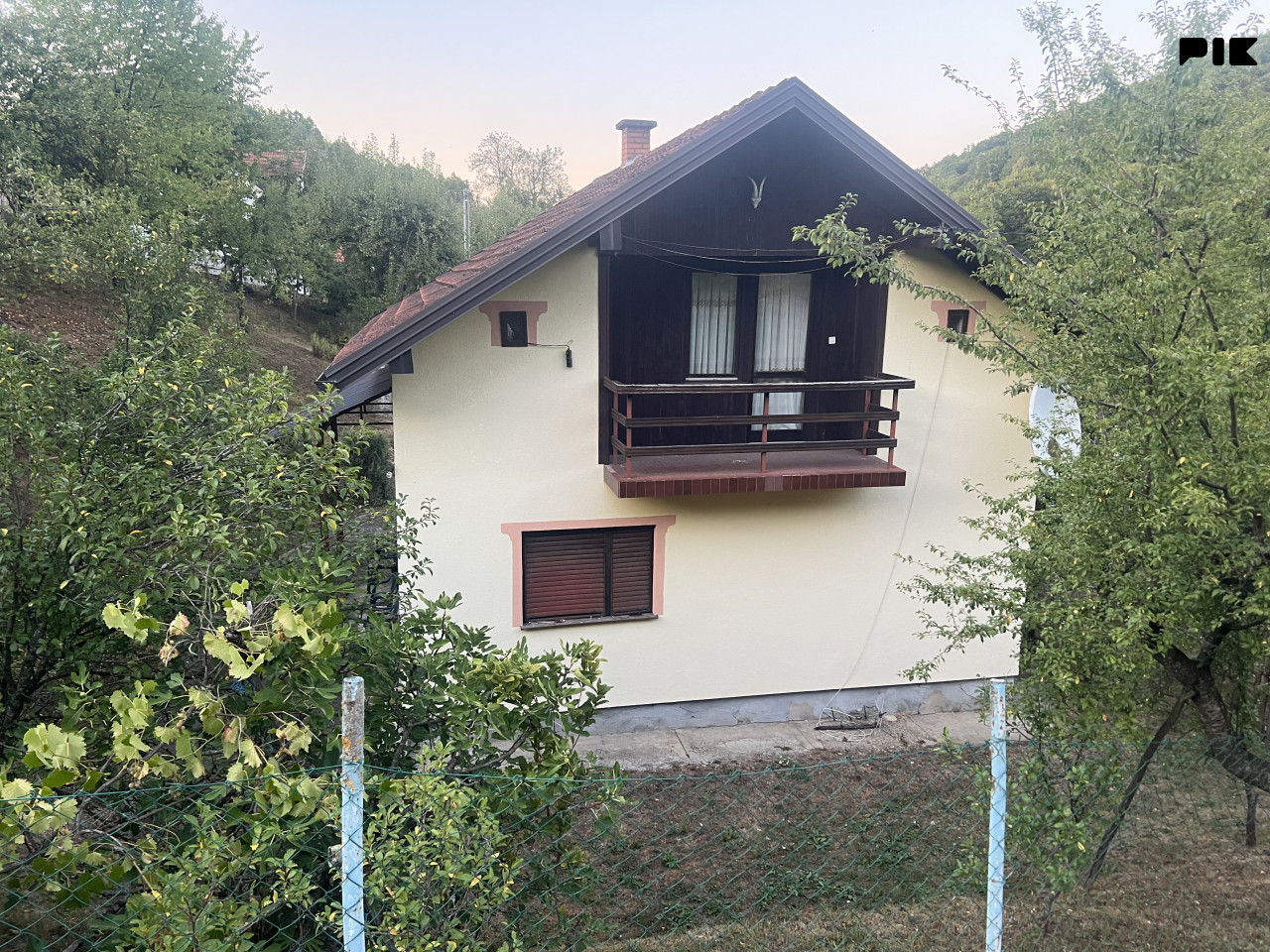 Prodajem kucu 5
