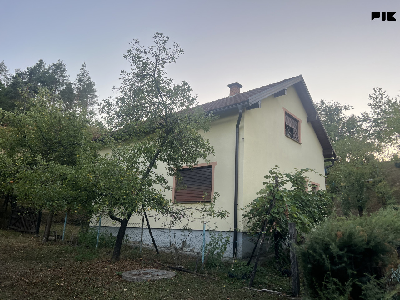 Prodajem kucu 7