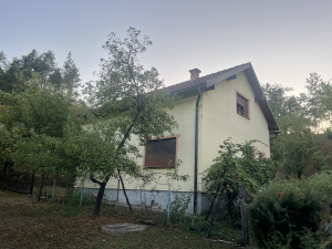 Prodajem kucu photo 4