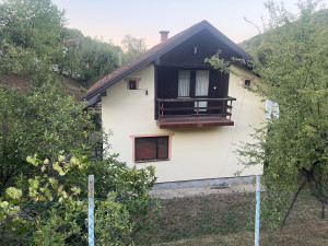 Prodajem kucu photo 5