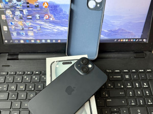 IPHONE 15 128GB BLACK 100% BATERIJA KUTIJA ORIGINALNO