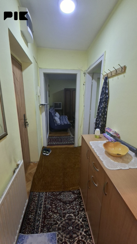 Izdajem jednosoban stan 37m2 5