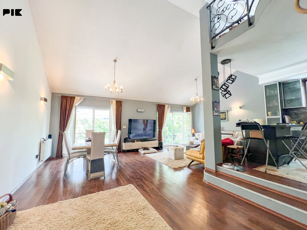 Kuća na 3 etaže 280m2 Alifakovac Stari Grad 4