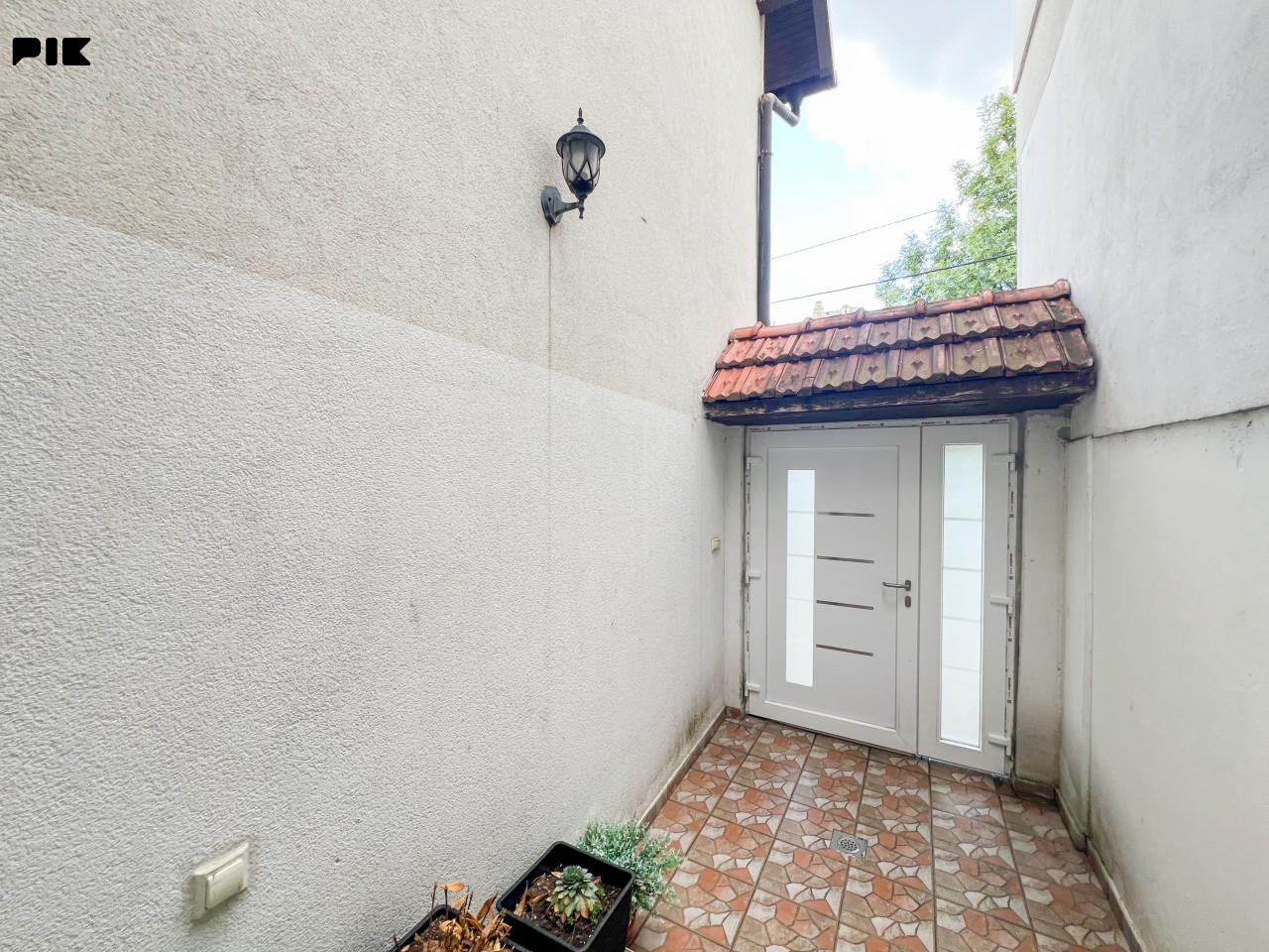 Kuća na 3 etaže 280m2 Alifakovac Stari Grad 21