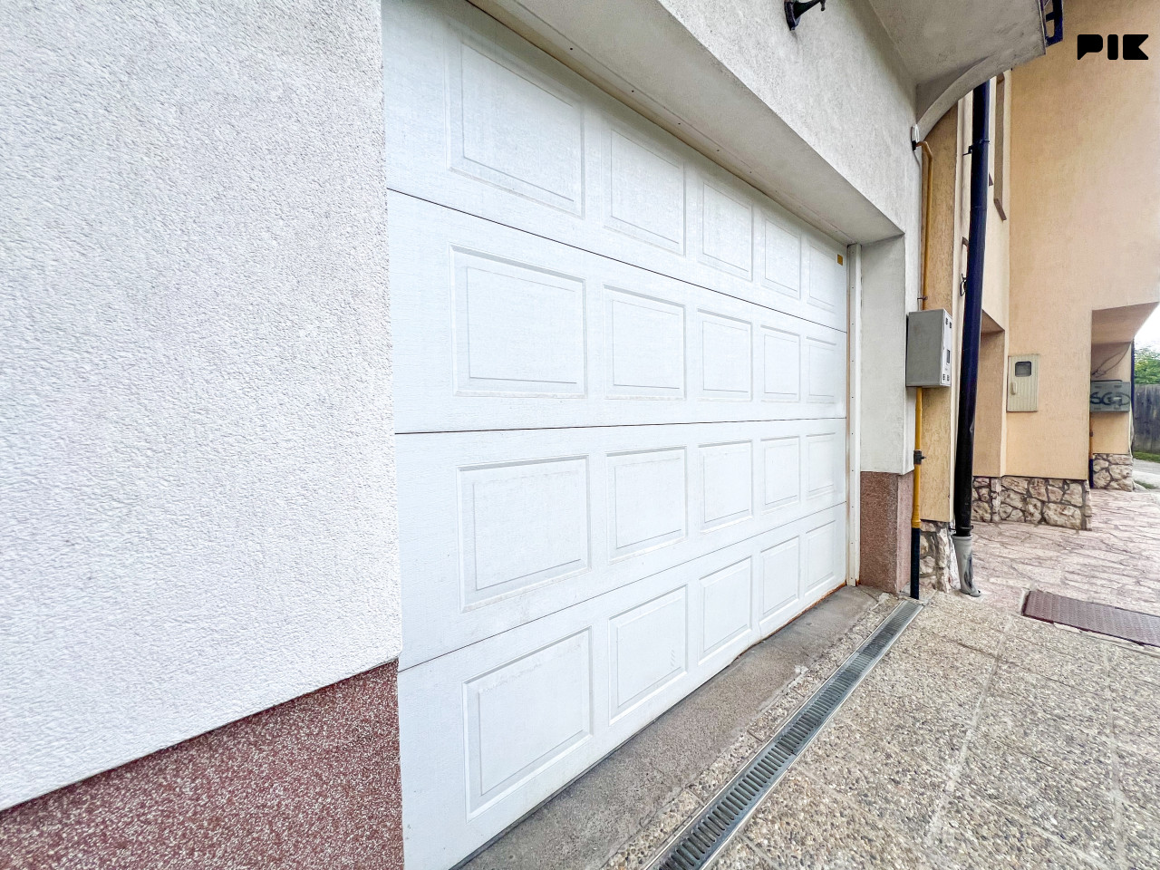 Kuća na 3 etaže 280m2 Alifakovac Stari Grad 22