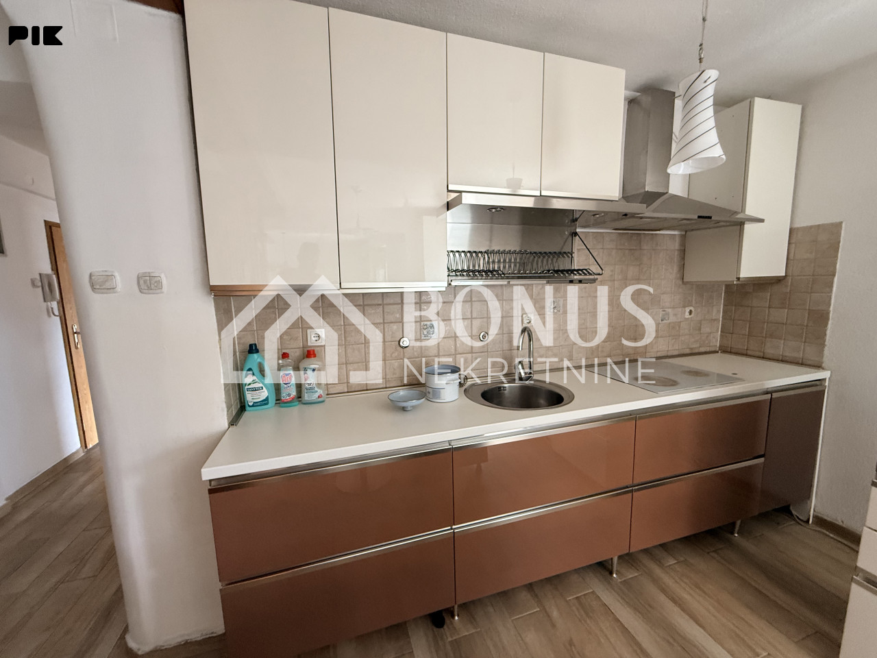 Dvoetažni četverosoban stan 125 m2 - centar - Zenica 14