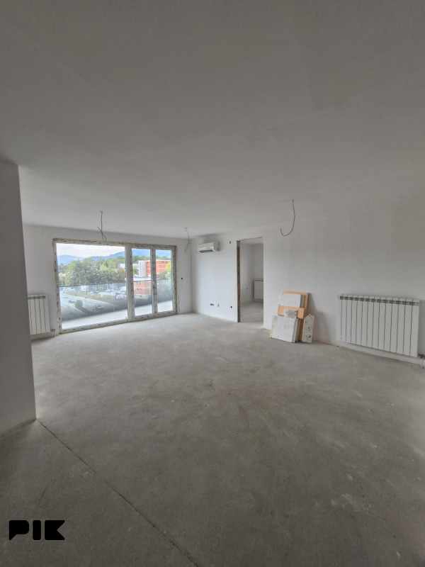 Stan Istočno Sarajevo 121m2 10