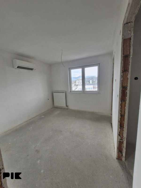 Stan Istočno Sarajevo 121m2 14
