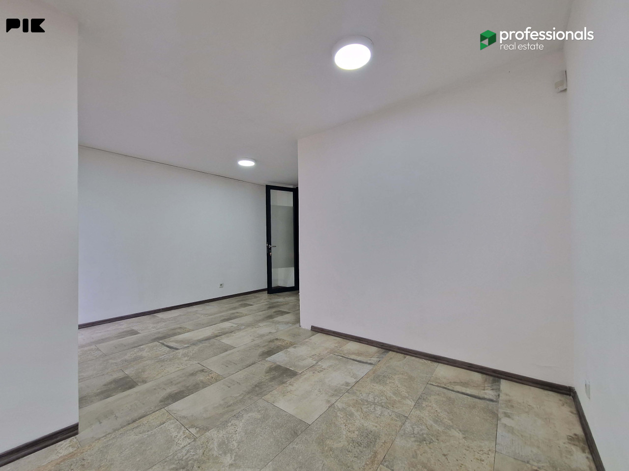 Poslovni prostor kancelarija Čengič Vila Sarajevo 24 m2 3