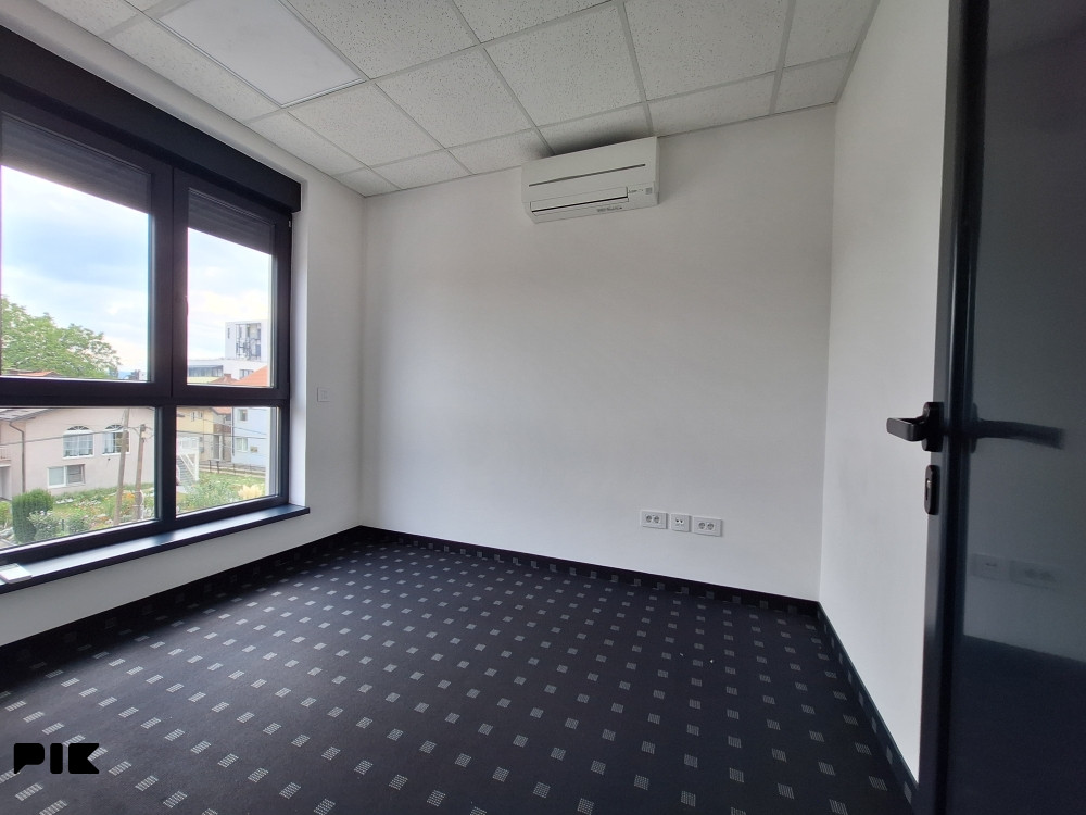 Poslovna zgrada Stup Ilidža 15