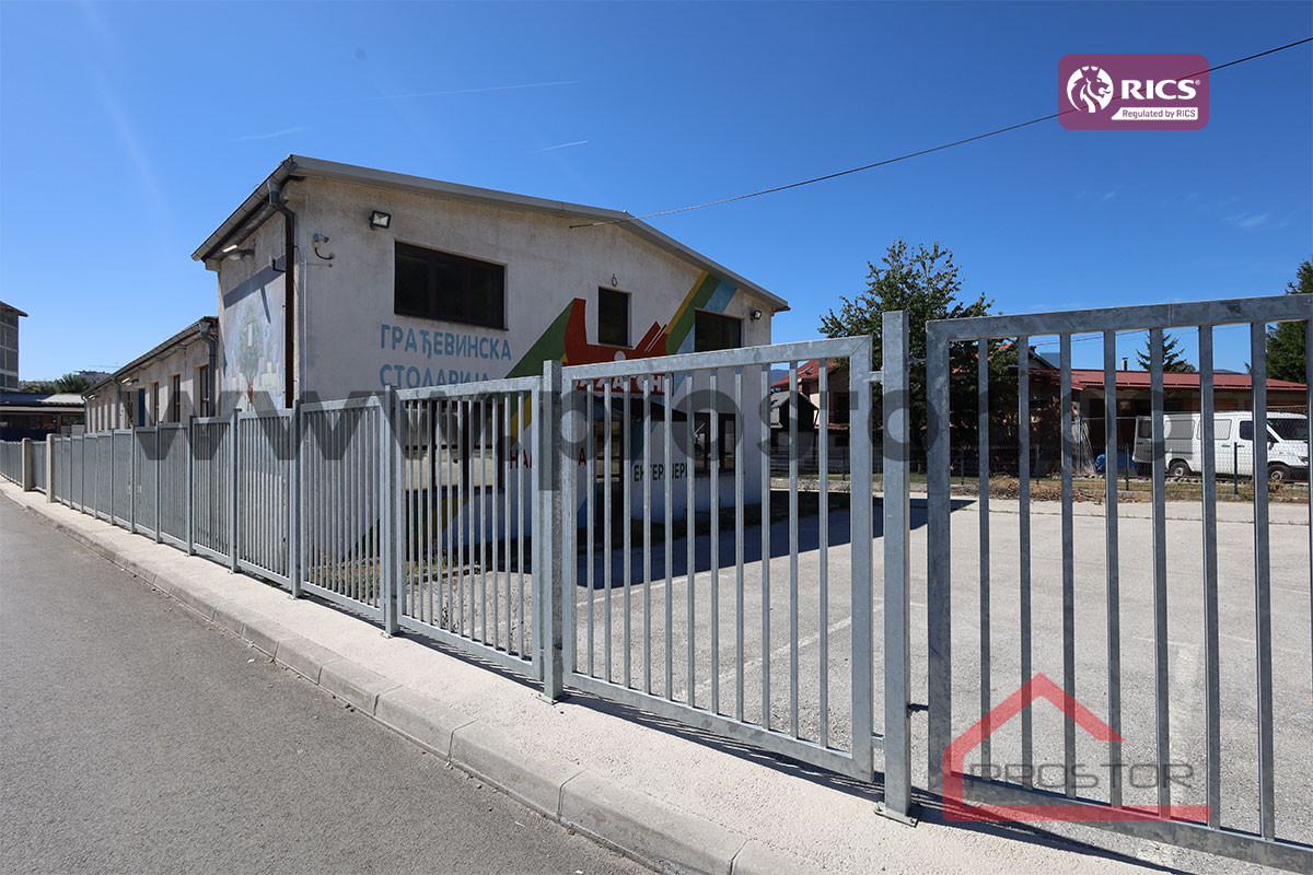 PROSTOR izdaje: Hala, 700m2, Lukavica 11