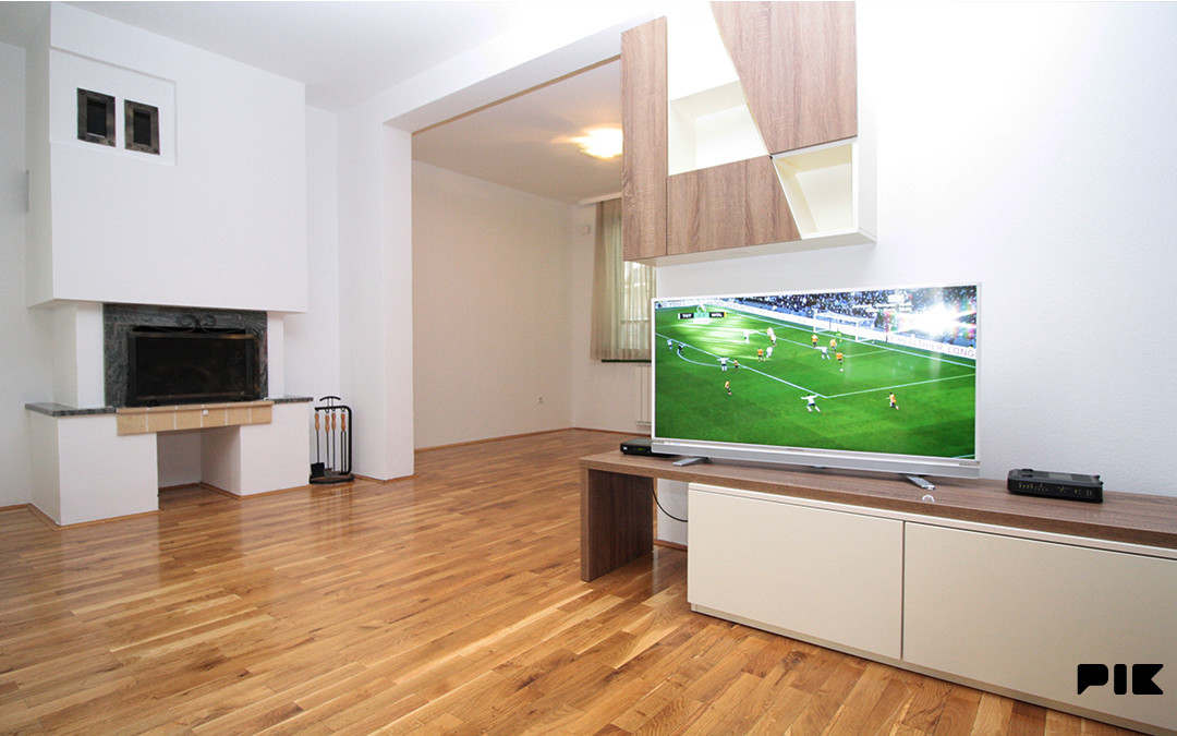IZDAJE SE GRADSKA VILA 484 m2 - DVIJE STAMBENE JEDINICE  SARAJEVO 12
