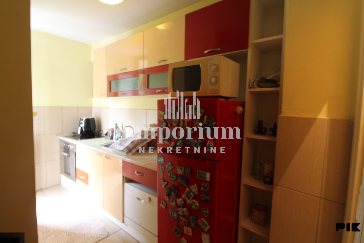 Polunamješten jednoiposoban stan 46m2 u strogom centru ID:2803/BN 3