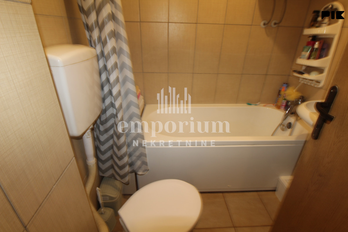 Polunamješten jednoiposoban stan 46m2 u strogom centru ID:2803/BN 6