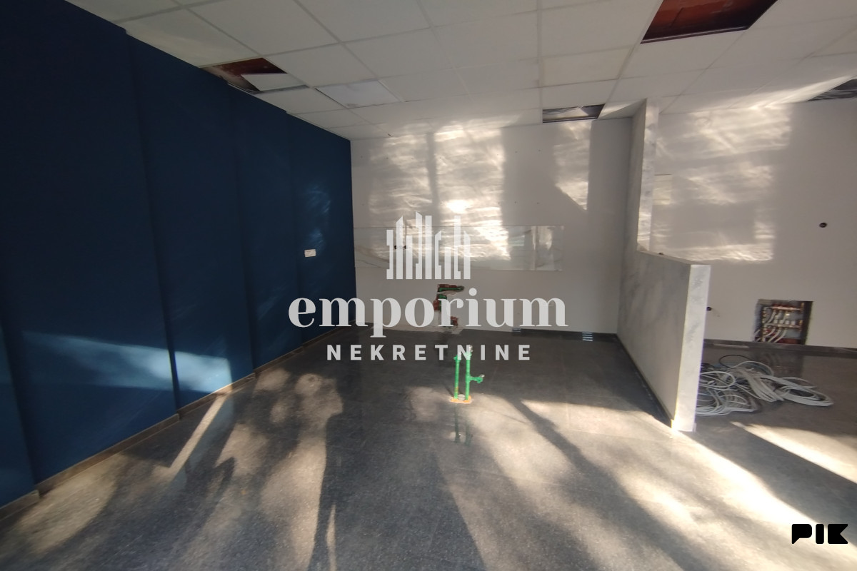 Poslovni prostor 120m2 u prizemlju ID:228/IP 3